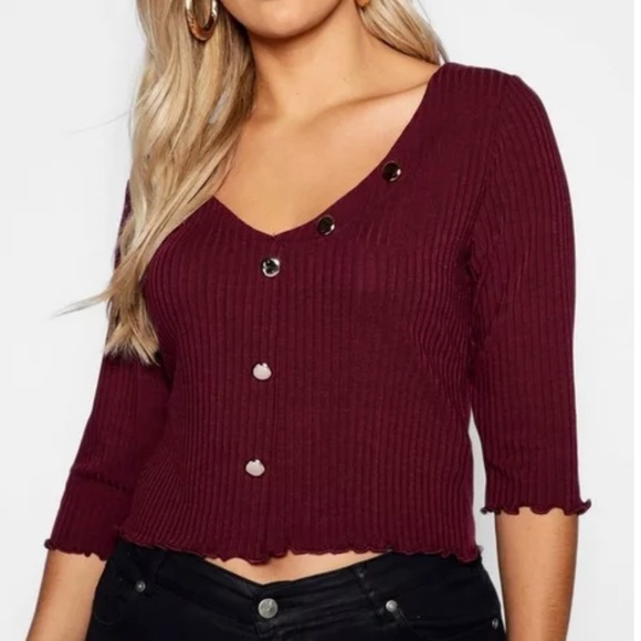 𝅺NWT- Boohoo-Plus Ribbed Button Top - Picture 1 of 4